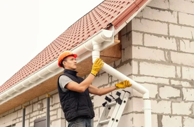Pose et remplacement de gouttières à Saint-Herblain
